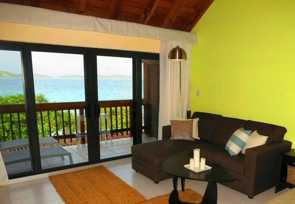 East End  Luxury Beachfront Duplex Villa On Sapphire Beach I חדר תמונה